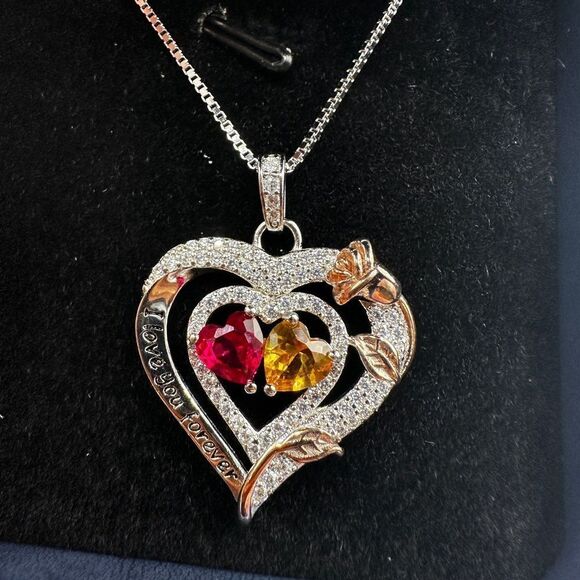 NIB Sterling silver, possibly gold plated, heart necklace with cz diamonds! - Picture 11 of 15